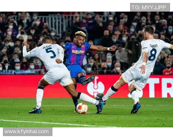 欧联杯惊现冷门那不勒斯逆转莱比锡红牌事件引发全场热议