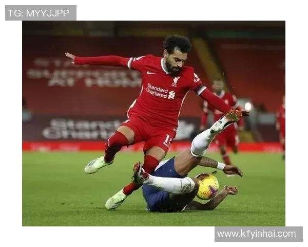 英超激战热刺逆转利物浦神扑成焦点转会消息引发热议