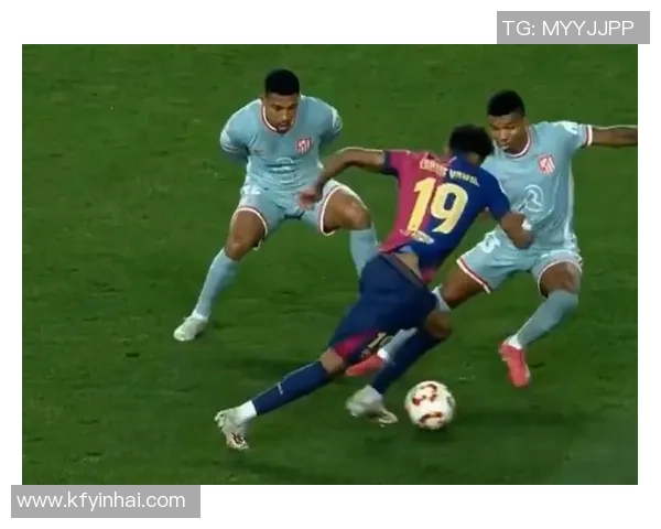 德甲焦点战曼城与巴萨战平引发热议数据分析揭示比赛精彩瞬间 德甲焦点战曼城与巴萨战平引发热议数据分析揭示比赛精彩瞬间