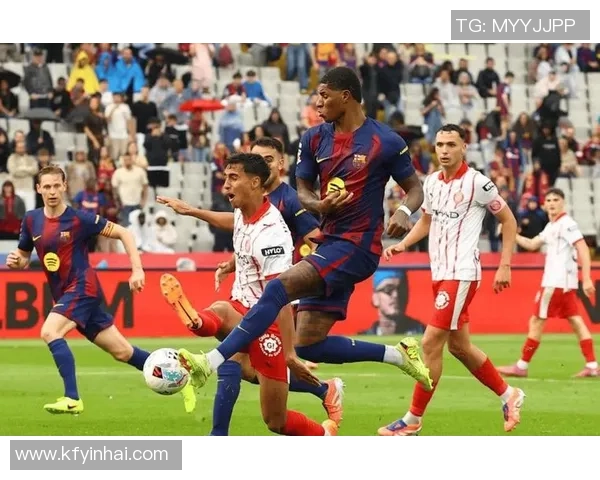 西甲激情碰撞里昂大胜巴萨引发全场震动与热议