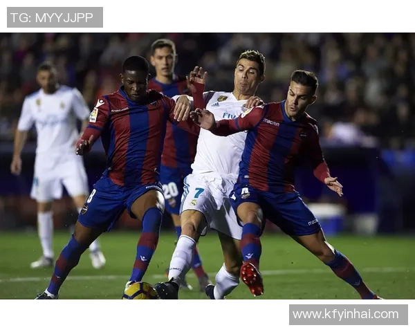 西甲精彩对决切尔西大胜阿森纳帽子戏法点燃全场热情与转会传闻