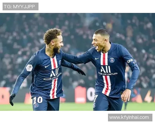 意甲经典对决曼联与巴黎圣日耳曼激战成和引发历史冷门回忆